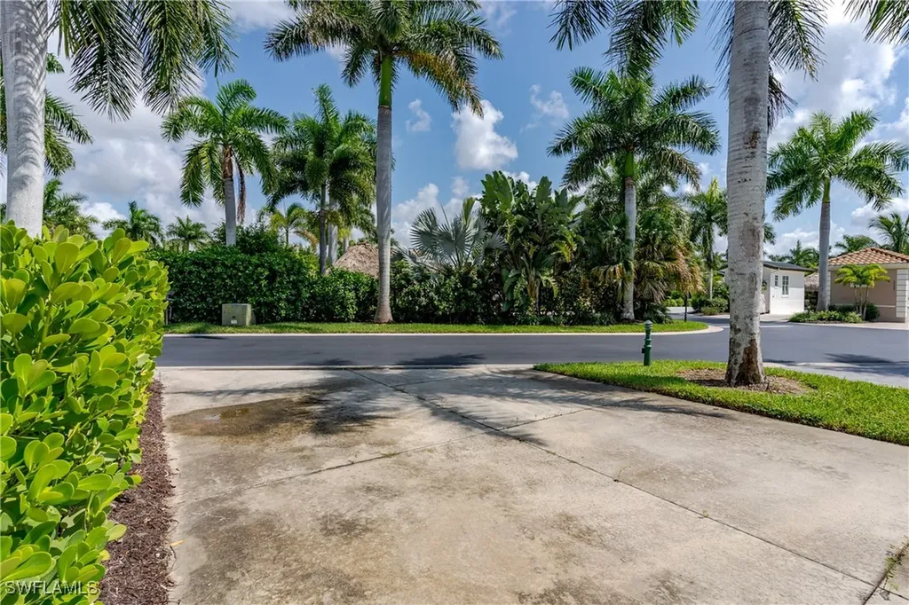 13499 Snook Circle Naples FL 34114