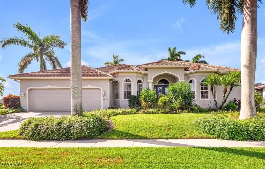 Marco Island FL, 1220 Ember Court