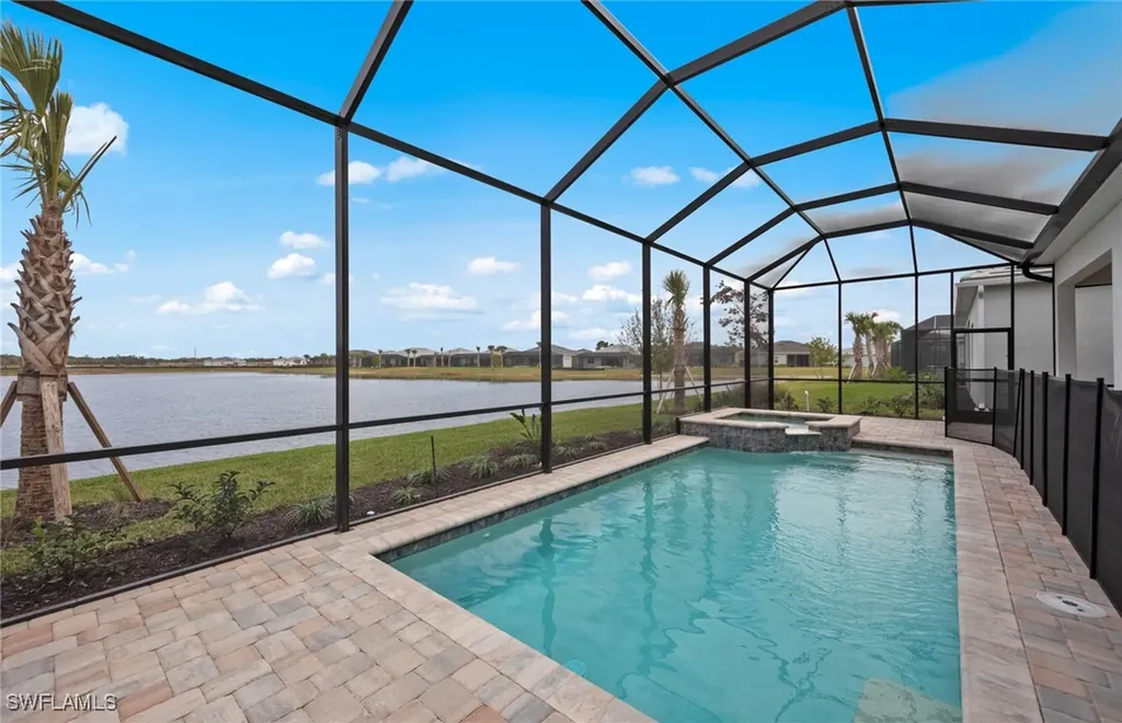7007 Chapel Creek Lane North Fort Myers FL 33917