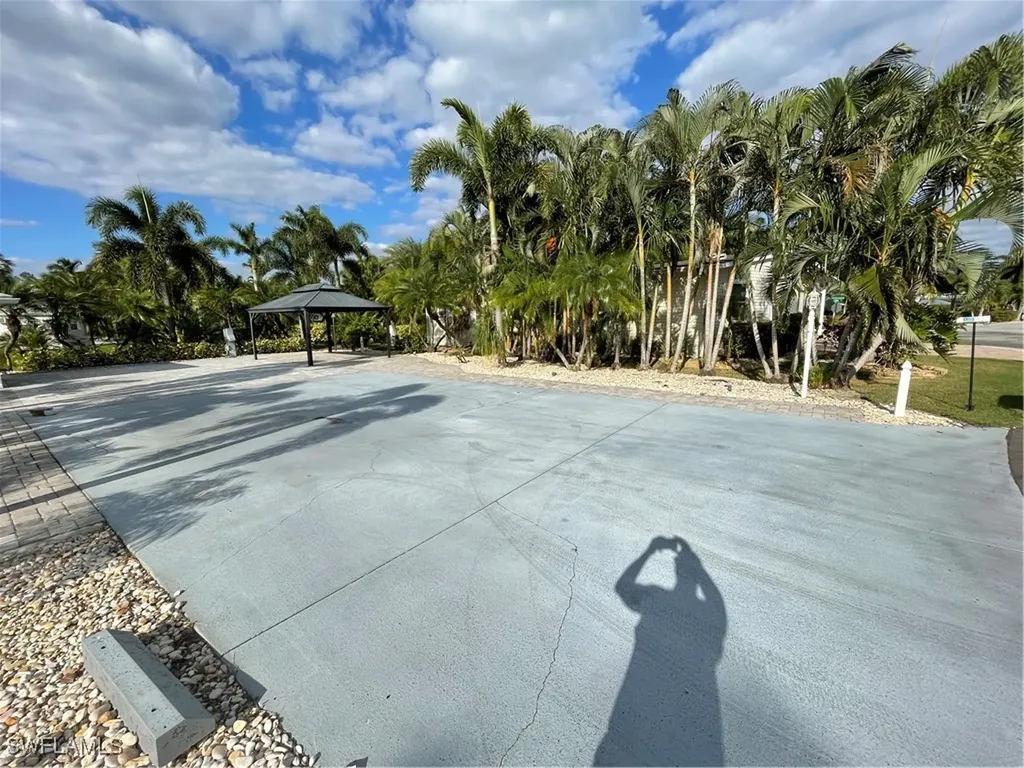 10095 Parkwood Drive Fort Myers FL 33905