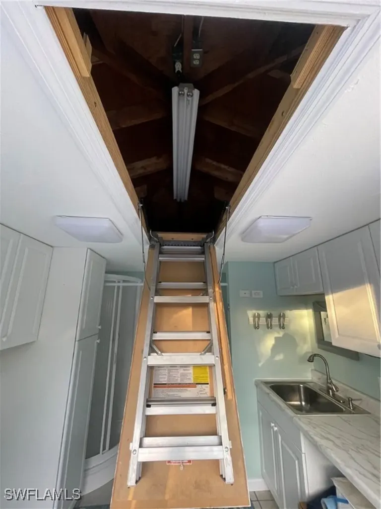 10095 Parkwood Drive Fort Myers FL 33905