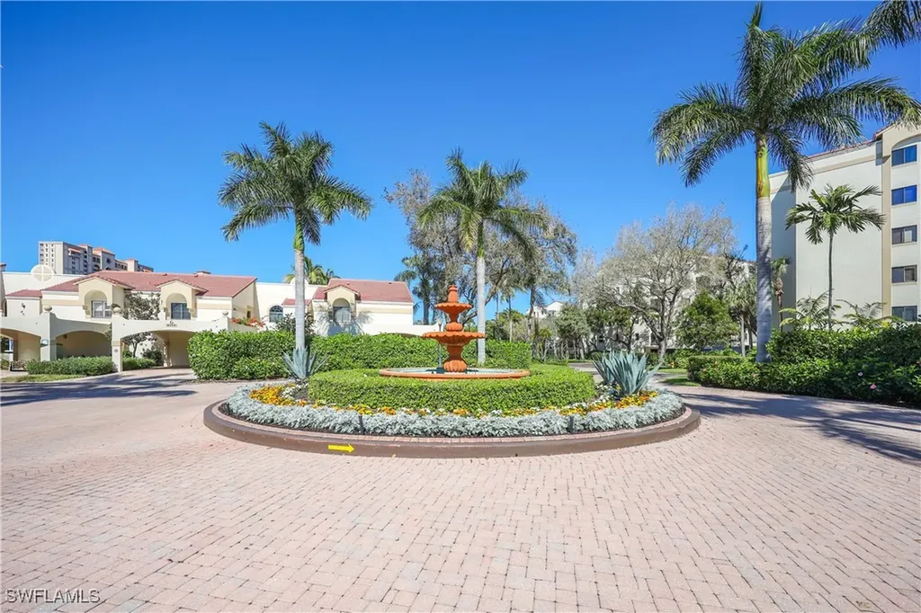 6545 Valen Way Naples FL 34108