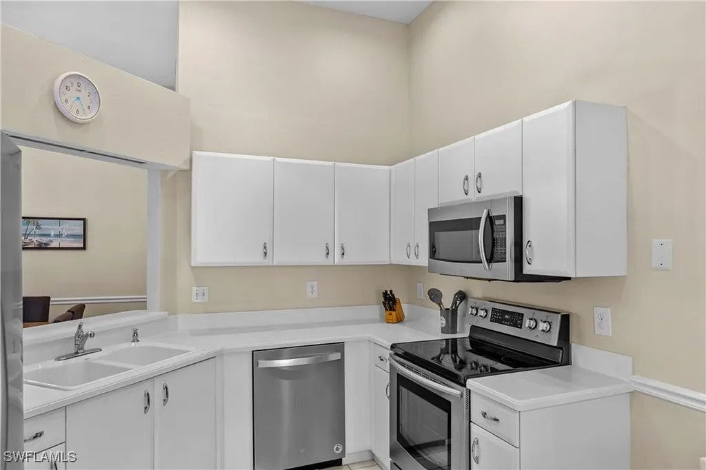 6545 Valen Way Naples FL 34108