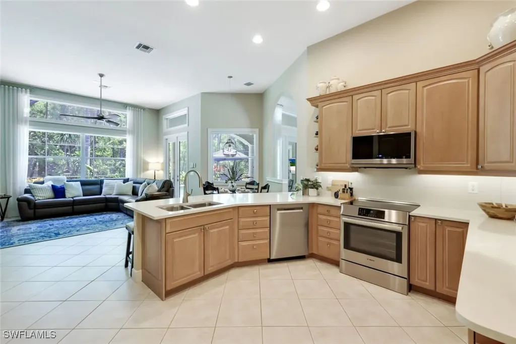 9641 Wilshire Lakes Boulevard Naples FL 34109