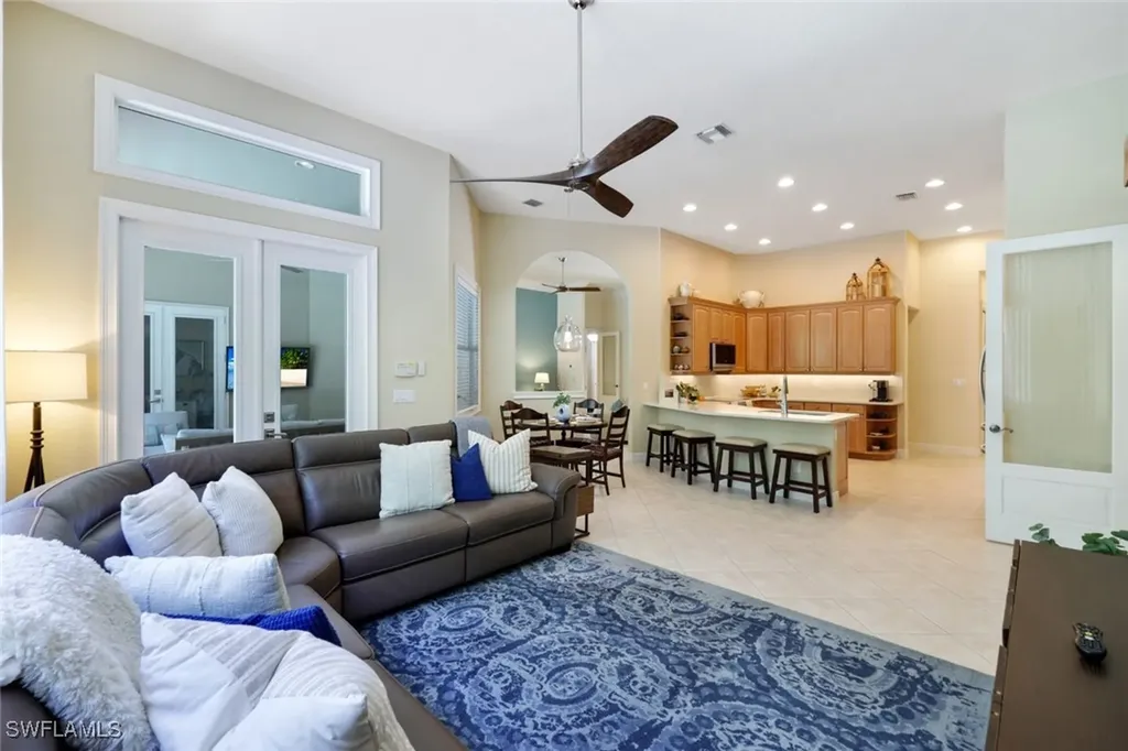 9641 Wilshire Lakes Boulevard Naples FL 34109