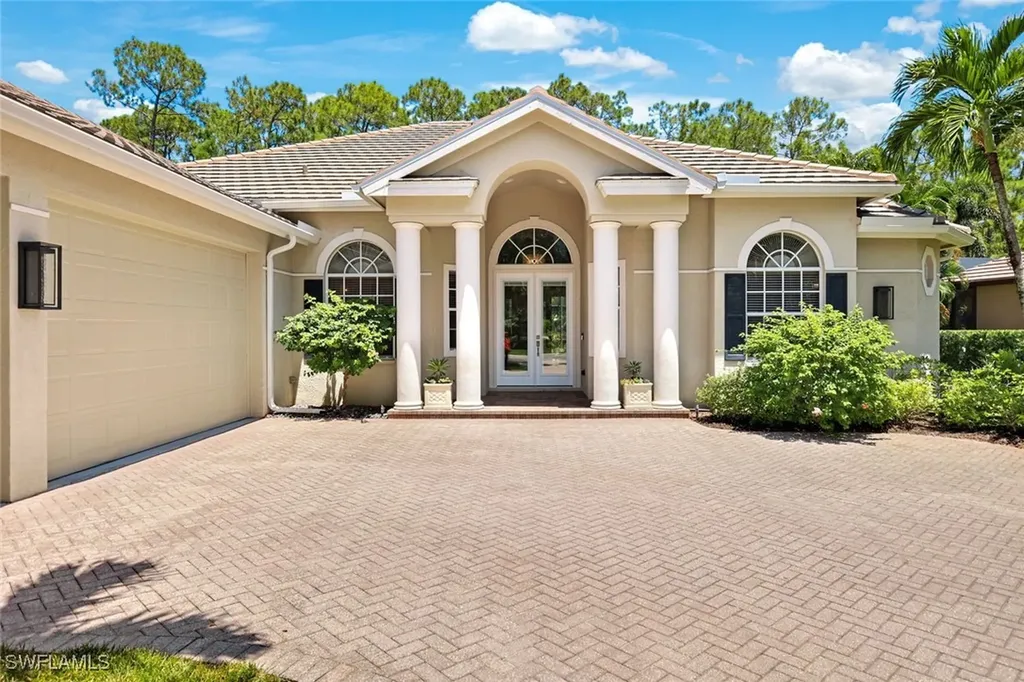 9641 Wilshire Lakes Boulevard Naples FL 34109