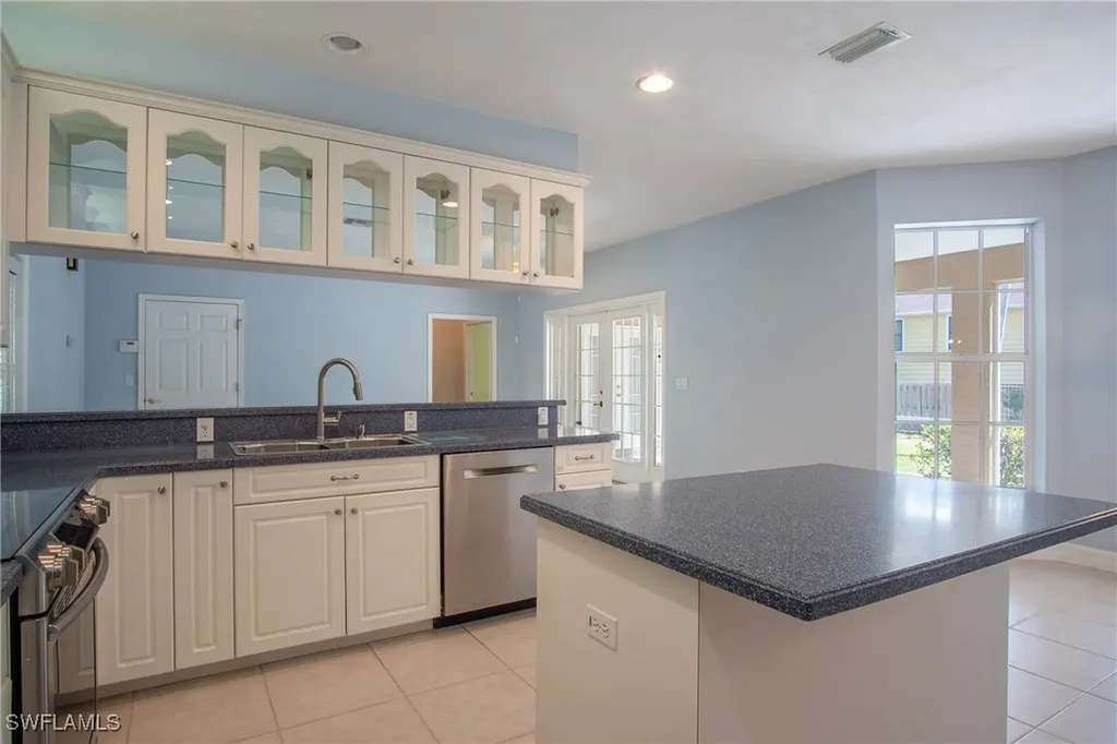 3751 Mckinley Avenue Fort Myers FL 33901