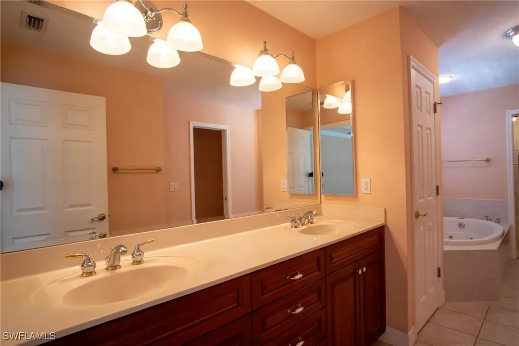 3751 Mckinley Avenue Fort Myers FL 33901