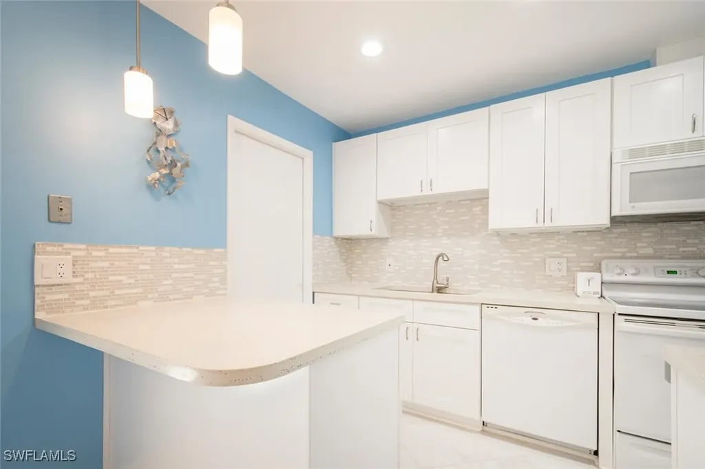 788 Park Shore Drive Naples FL 34103