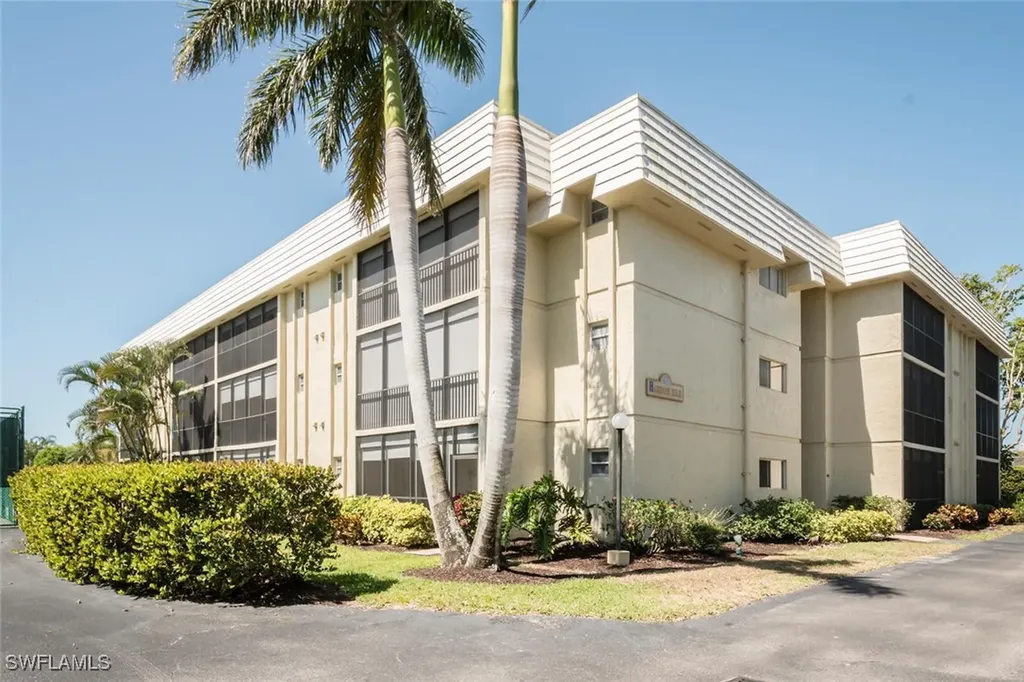 788 Park Shore Drive Naples FL 34103
