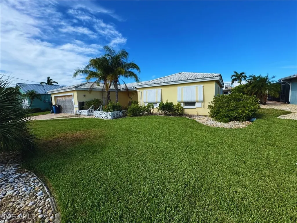 12 Bayview Boulevard Fort Myers Beach FL 33931