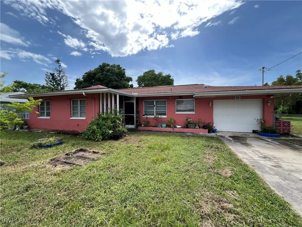 3632 Country Club Boulevard Cape Coral FL 33904