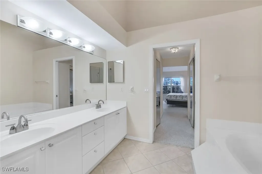 232 Melrose Place Naples FL 34104