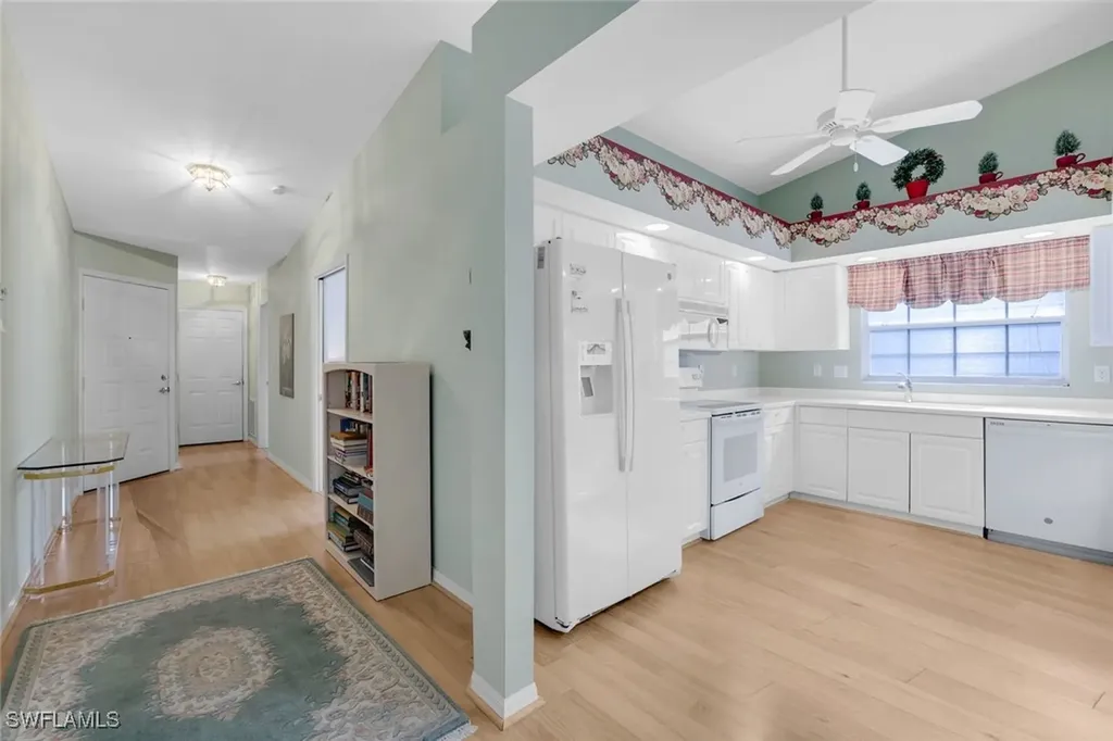 232 Melrose Place Naples FL 34104