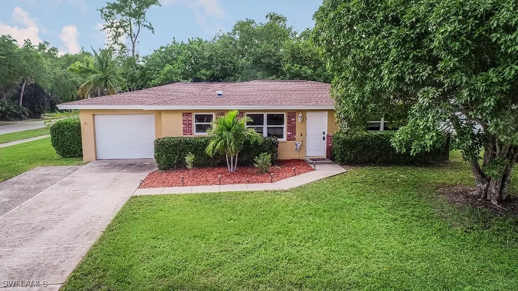 3958 La Palma Street Fort Myers FL 33901