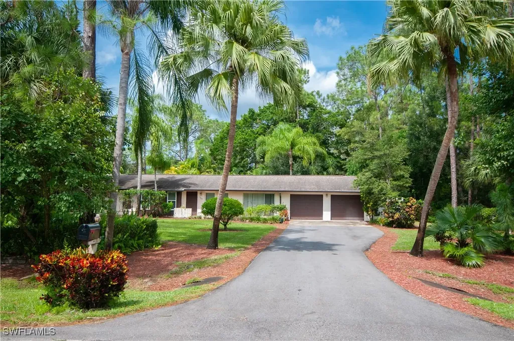 5875 Hidden Oaks Lane Naples FL 34119