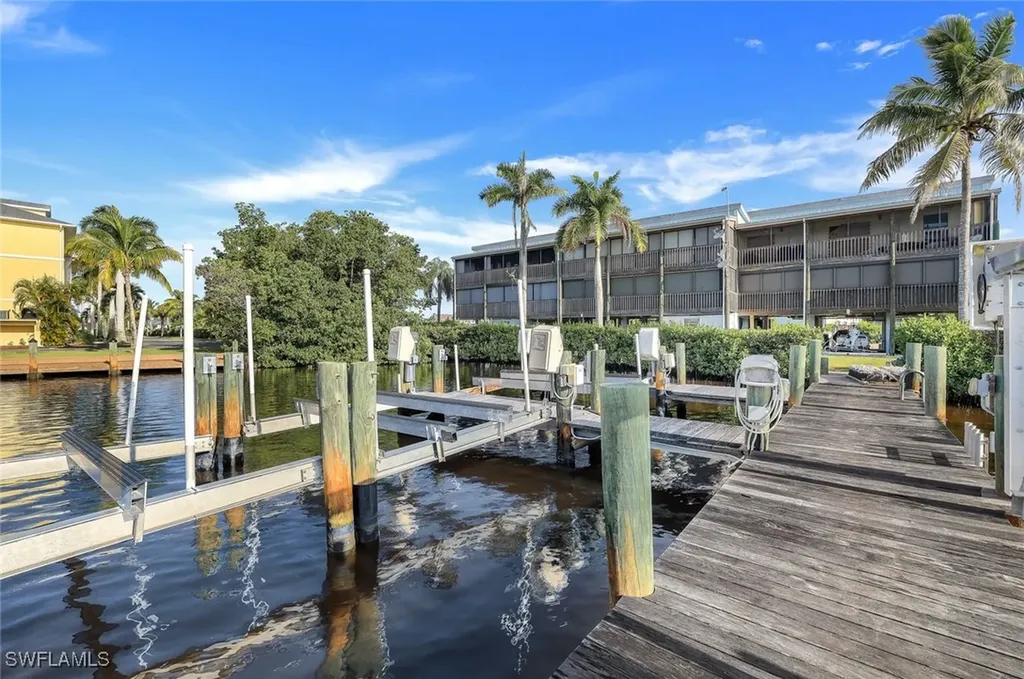 211 Buckner Avenue S Everglades City FL 34139