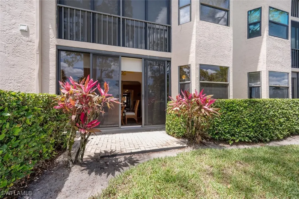 7340 Saint Ives Way Naples FL 34104