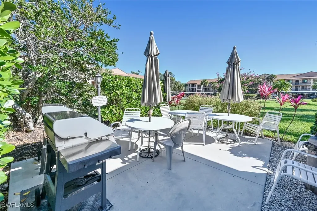 7340 Saint Ives Way Naples FL 34104