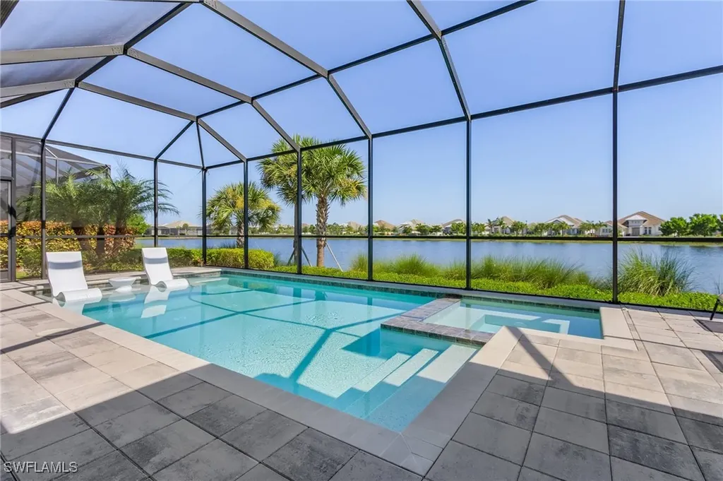 6177 Megans Bay Drive Naples FL 34113