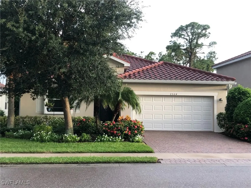 2504 Laurentina Lane Cape Coral FL 33909