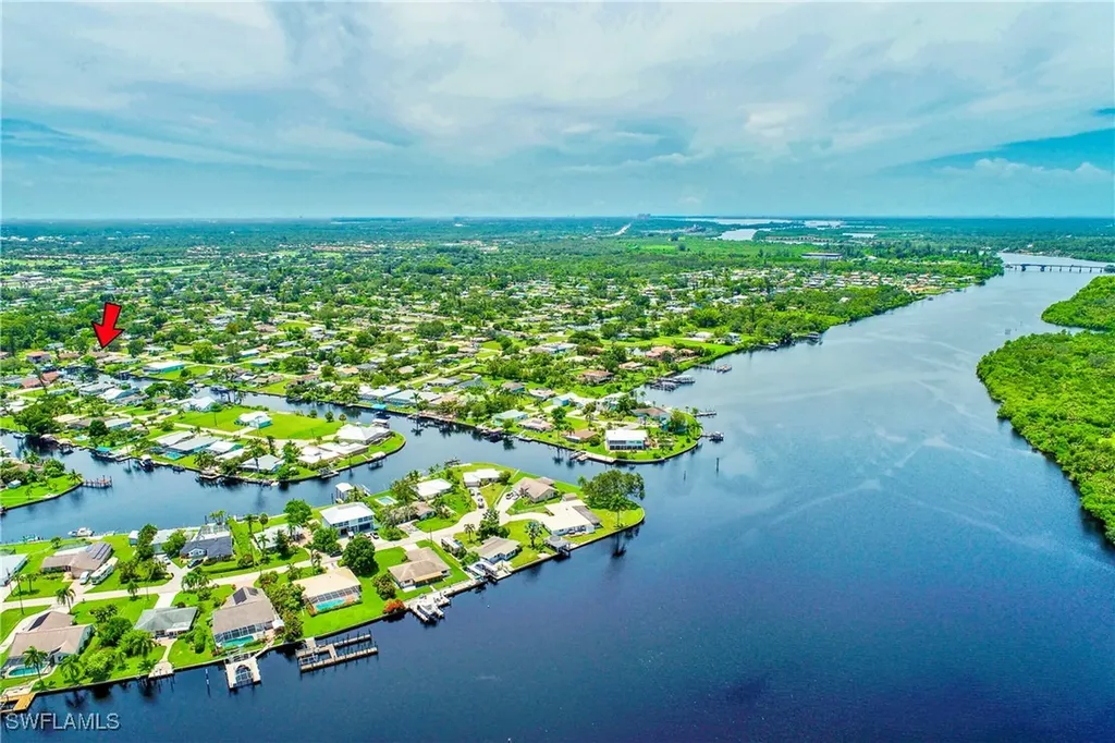 2262 Bahama Avenue Fort Myers FL 33905