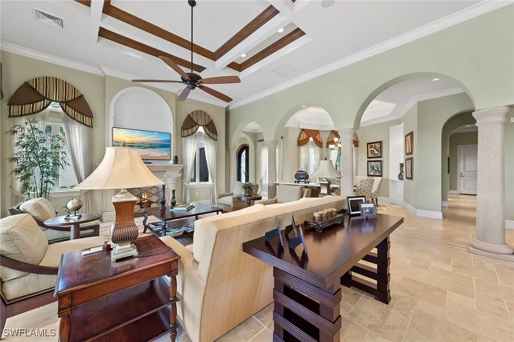 6105 Sunnyslope Drive Naples FL 34119