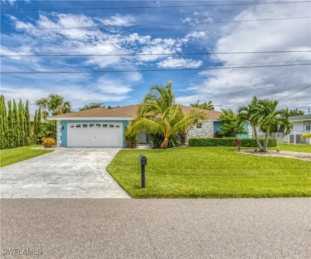 4113 SE 9th Court Cape Coral FL 33904