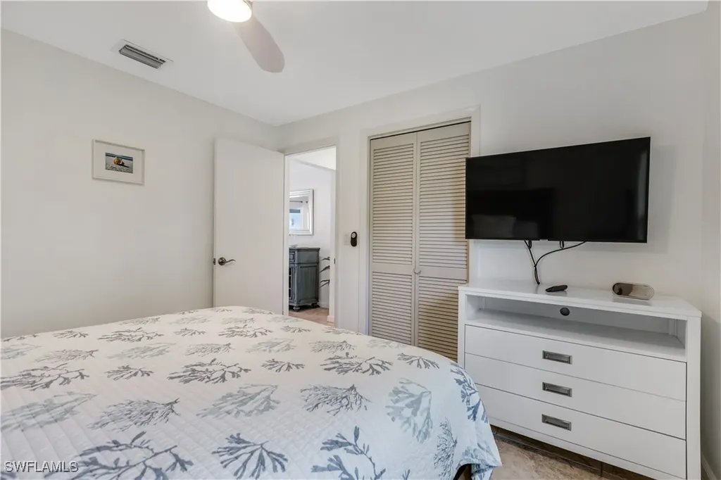 4113 SE 9th Court Cape Coral FL 33904