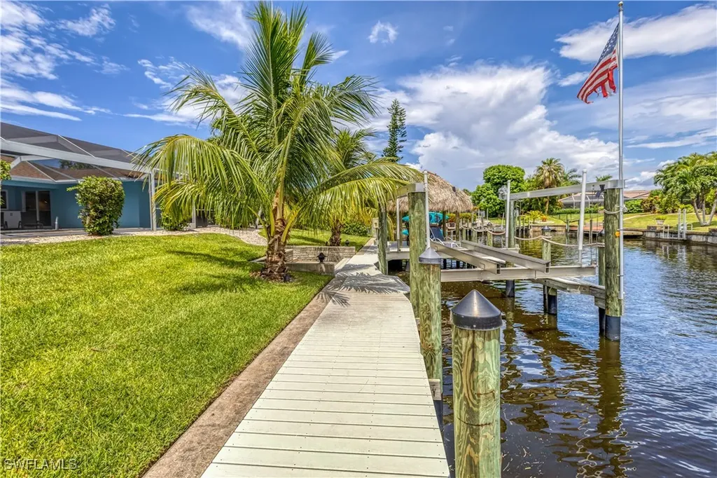 4113 SE 9th Court Cape Coral FL 33904