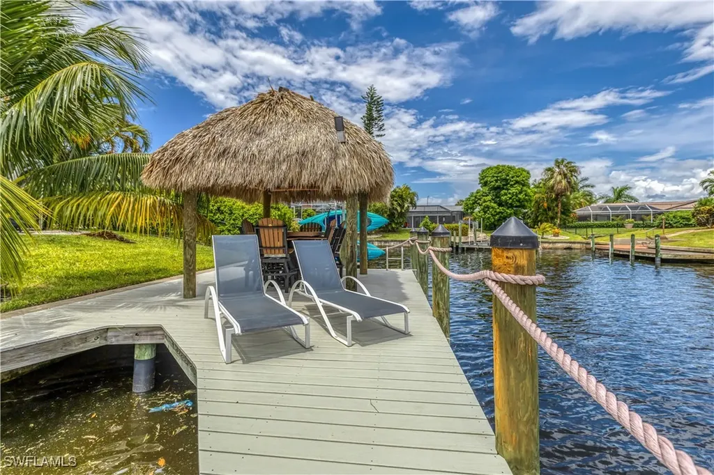 4113 SE 9th Court Cape Coral FL 33904