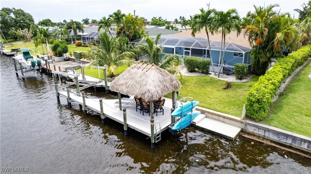 4113 SE 9th Court Cape Coral FL 33904