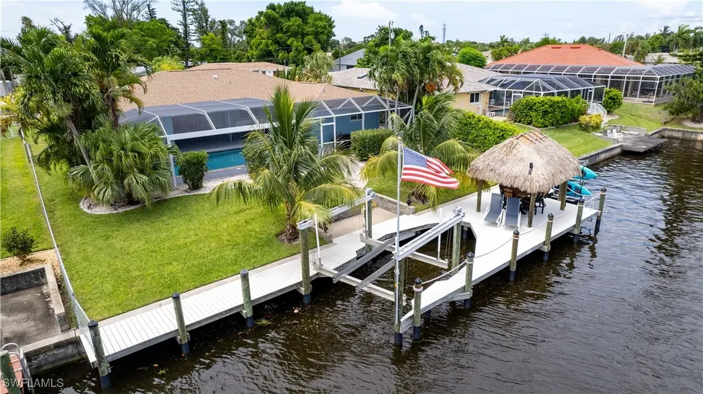 4113 SE 9th Court Cape Coral FL 33904
