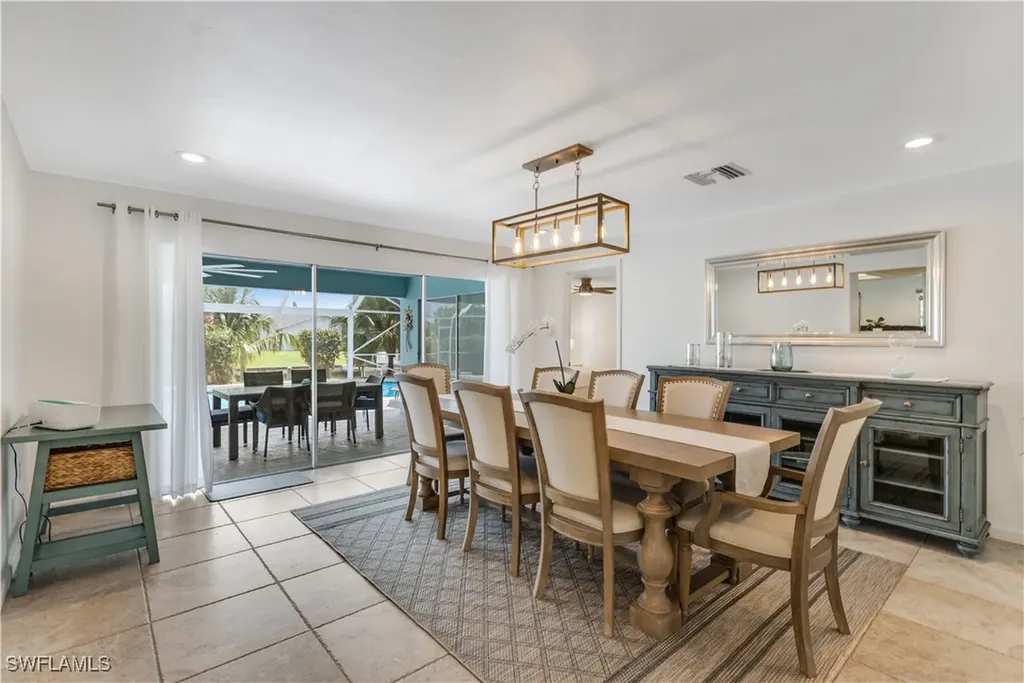 4113 SE 9th Court Cape Coral FL 33904