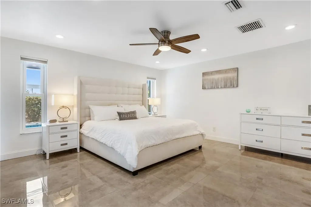 4113 SE 9th Court Cape Coral FL 33904