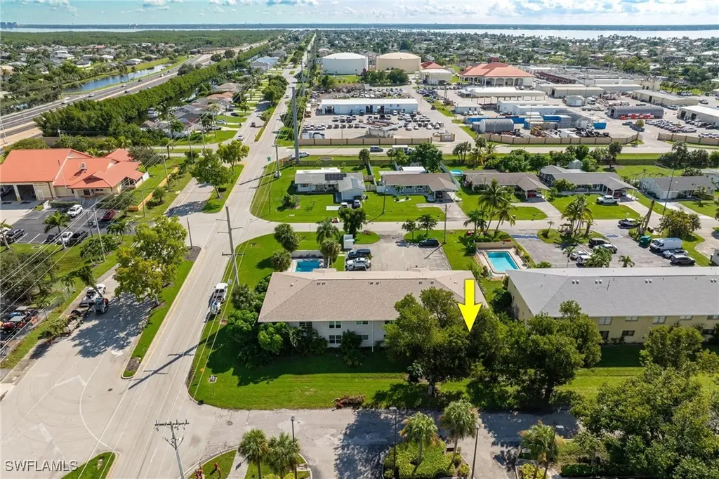 2504 SE 16th Place Cape Coral FL 33904