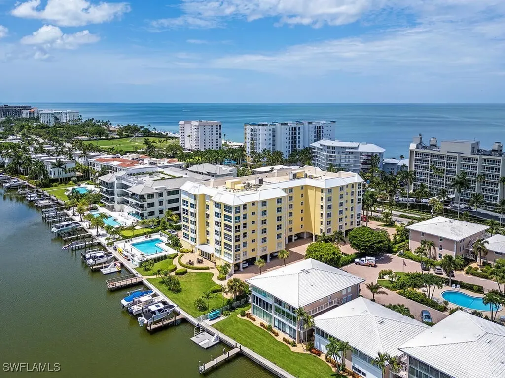 1900 Gulf Shore Boulevard N Naples FL 34102