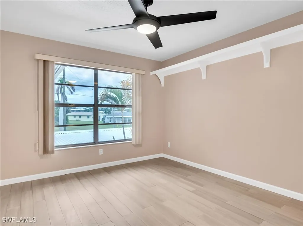 4924 Tudor Drive Cape Coral FL 33904