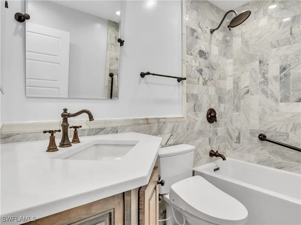 4924 Tudor Drive Cape Coral FL 33904