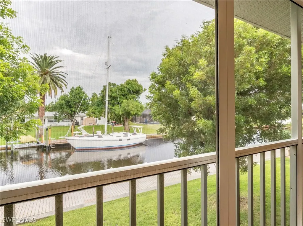 4924 Tudor Drive Cape Coral FL 33904