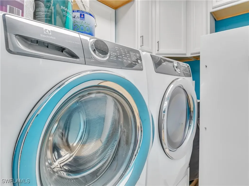 4924 Tudor Drive Cape Coral FL 33904