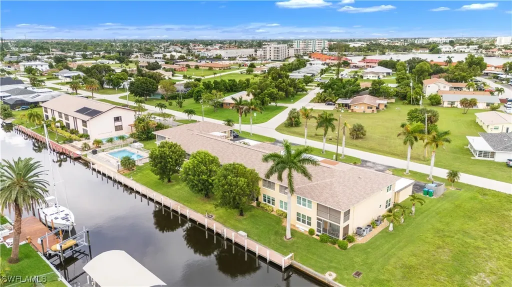 4924 Tudor Drive Cape Coral FL 33904