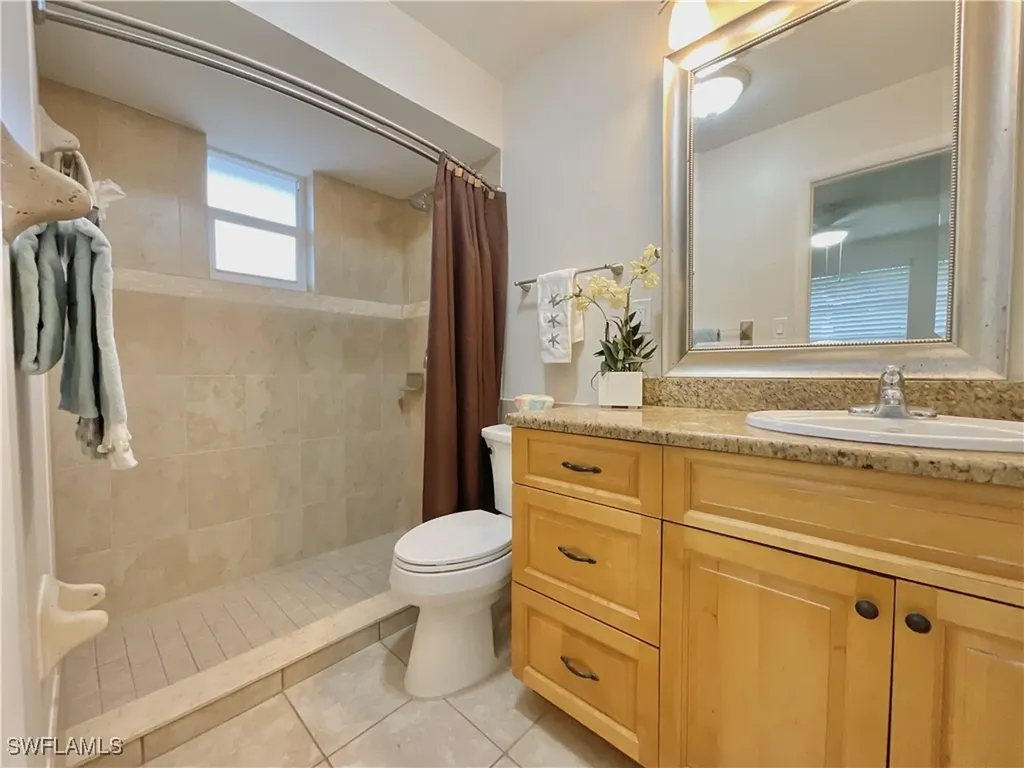 755 106th Avenue N Naples FL 34108