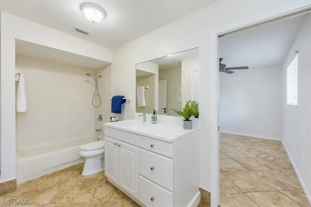755 106th Avenue N Naples FL 34108