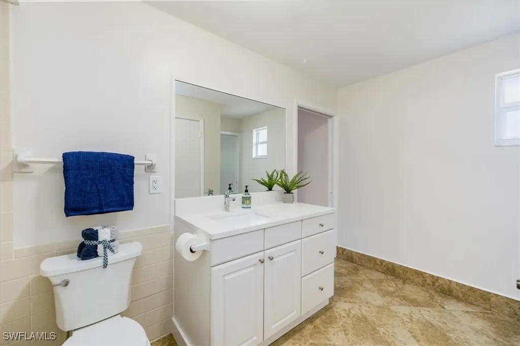 755 106th Avenue N Naples FL 34108