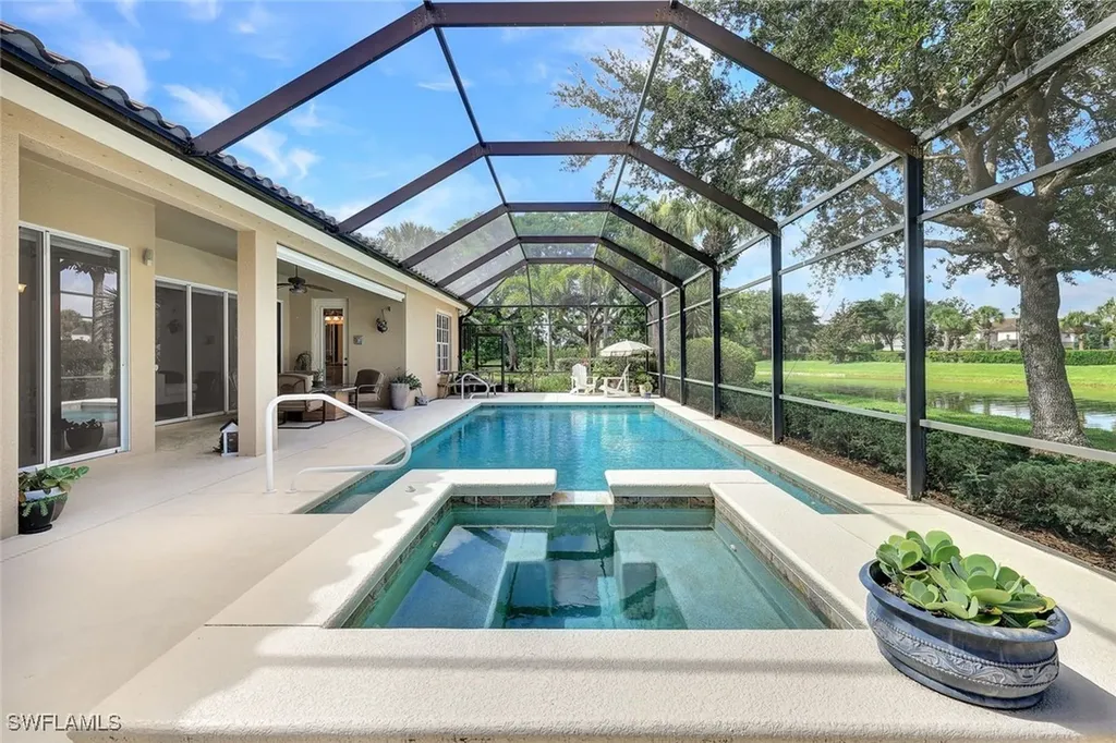 8776 Hideaway Harbor Court Naples FL 34120