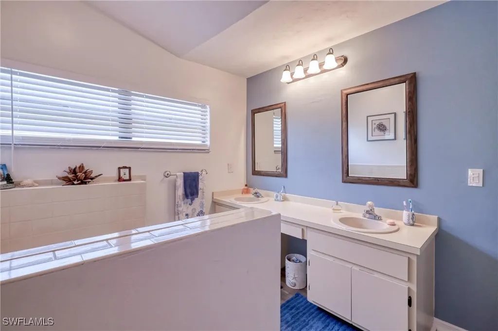 637 Astarias Circle Fort Myers FL 33919