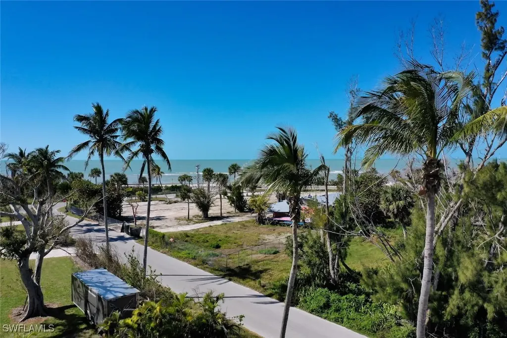 2490 Coconut Drive Sanibel FL 33957