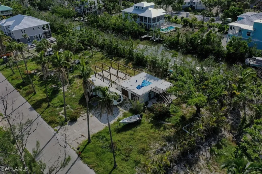 2490 Coconut Drive Sanibel FL 33957