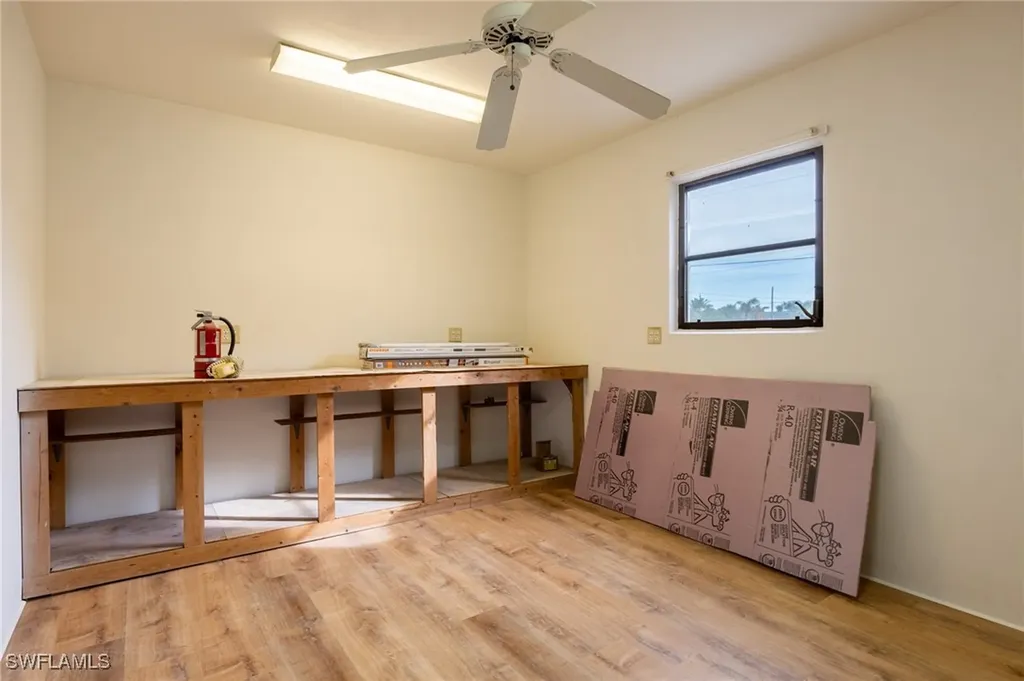 124 SE 39th Terrace Cape Coral FL 33904